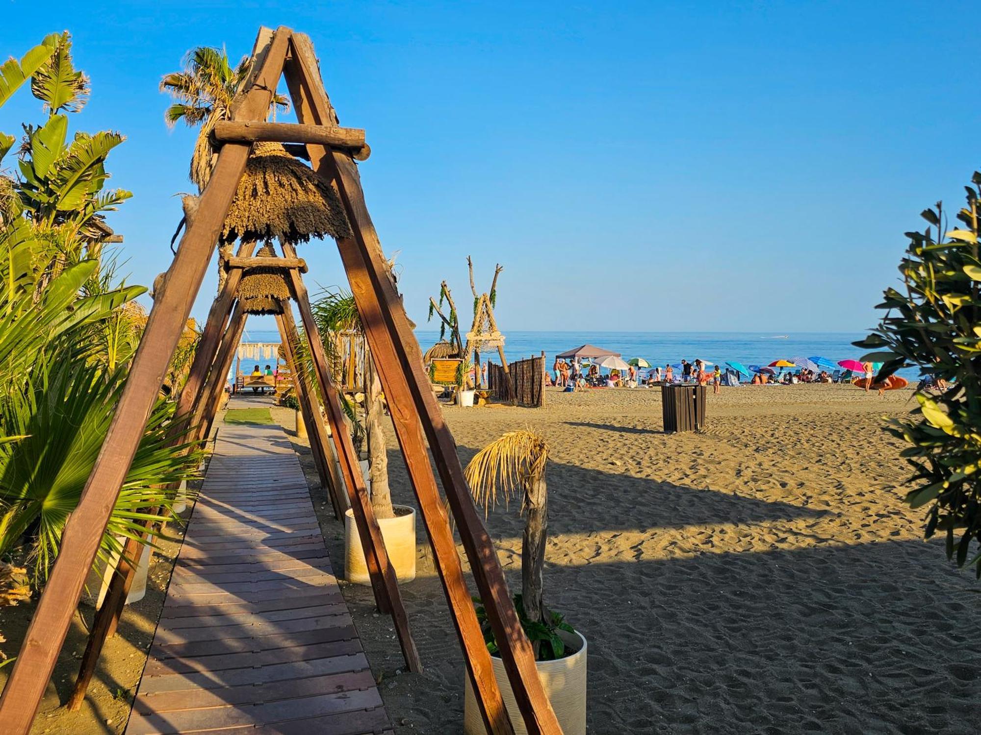 Yeti Atico Beach - Alojamientos La Torre トレ・デル・マール エクステリア 写真